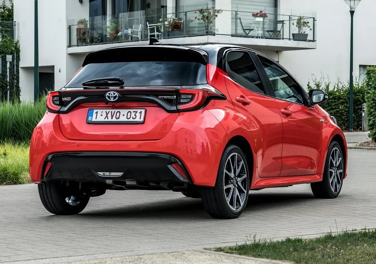 Toyota Yaris - spalanie w różnych wersjach silnikowych i czynniki Toyota Yaris - spalanie w różnych wersjach silnikowych i czynniki