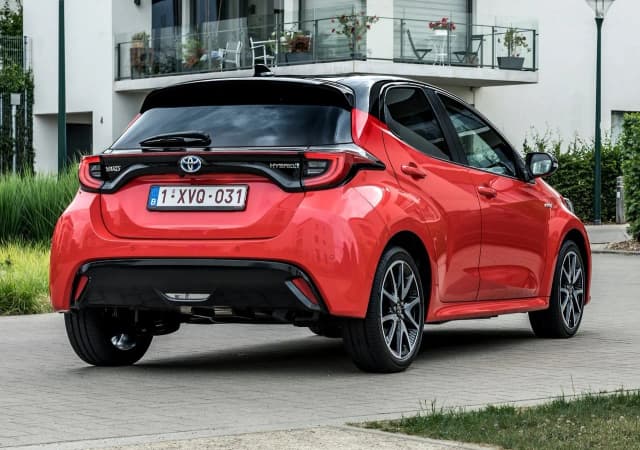 Toyota Yaris - spalanie w różnych wersjach silnikowych i czynniki Toyota Yaris - spalanie w różnych wersjach silnikowych i czynniki