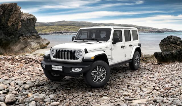 Ile pali Jeep Wrangler? Sprawdź, jak różnią się modele i generacje Ile pali Jeep Wrangler? Sprawdź, jak różnią się modele i generacje