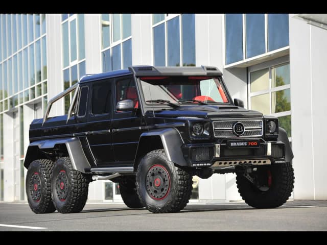 Mercedes G Klasa 6x6: potężny terenowy luksus w ekstremalnym wydaniu Mercedes G Klasa 6x6: potężny terenowy luksus w ekstremalnym wydaniu