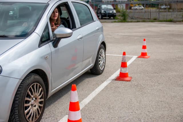 Nissan - Jak wygląda kurs na prawo jazdy? - Co musisz wiedzieć? Nissan - Jak wygląda kurs na prawo jazdy? - Co musisz wiedzieć?