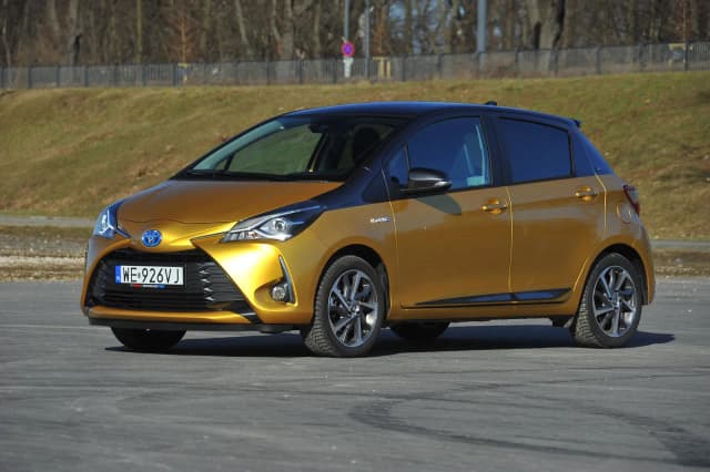 Ile cylindrów ma silnik Toyota Yaris 1.0? Poznaj specyfikację techniczną Ile cylindrów ma silnik Toyota Yaris 1.0? Poznaj specyfikację techniczną