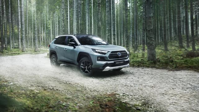 Jak działa napęd 4x4 Toyota RAV4 II? Szczegółowa analiza techniczna systemu Jak działa napęd 4x4 Toyota RAV4 II? Szczegółowa analiza techniczna systemu