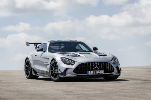 Mercedes-AMG GT Black Series - moc, osiągi i unikalny design samochodu Mercedes-AMG GT Black Series - moc, osiągi i unikalny design samochodu