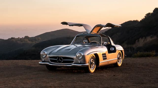 Mercedes 300 SL Gullwing: Ikona motoryzacji, która zmieniła wszystko Mercedes 300 SL Gullwing: Ikona motoryzacji, która zmieniła wszystko