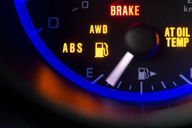 Jak odczytać kody błędów Toyota: 3 skuteczne metody diagnostyki auta Jak odczytać kody błędów Toyota: 3 skuteczne metody diagnostyki auta