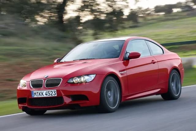 BMW M3 coupé: osiągi, specyfikacje i unikalne cechy modelu BMW M3 coupé: osiągi, specyfikacje i unikalne cechy modelu