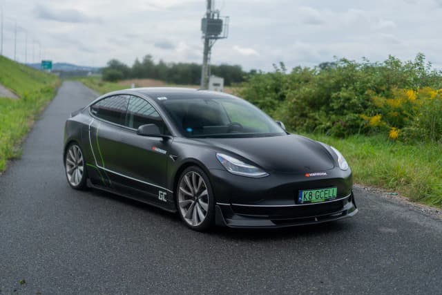Opinie użytkowników o Tesla Model 3 - Co mówią właściciele na forum? Opinie użytkowników o Tesla Model 3 - Co mówią właściciele na forum?