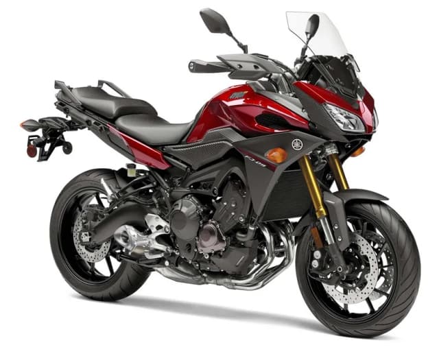 Wysokość siedzenia Yamaha Tracer 900 i 700 - Co warto wiedzieć? Wysokość siedzenia Yamaha Tracer 900 i 700 - Co warto wiedzieć?