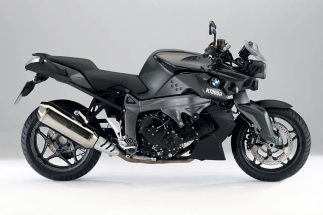 BMW K 1300 R – mocny motocykl, który zaskoczy swoją wydajnością BMW K 1300 R – mocny motocykl, który zaskoczy swoją wydajnością