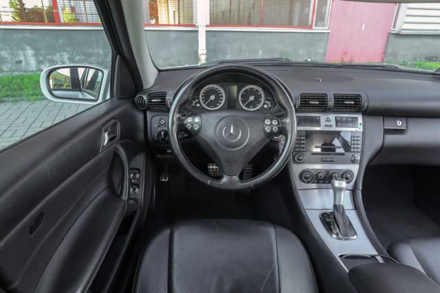Mercedes W203 1.8 Kompressor – techniczne fakty, usterki i opinie użytkowników Mercedes W203 1.8 Kompressor – techniczne fakty, usterki i opinie użytkowników