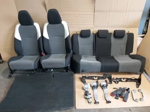 Jak wyjąć fotele Toyota Yaris samodzielnie: kompletna instrukcja krok po kroku Jak wyjąć fotele Toyota Yaris samodzielnie: kompletna instrukcja krok po kroku