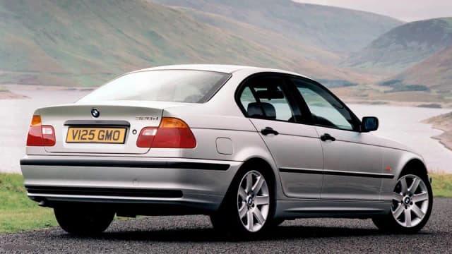 Jakie żarówki do BMW E46? Odkryj idealne opcje dla swojego auta Jakie żarówki do BMW E46? Odkryj idealne opcje dla swojego auta