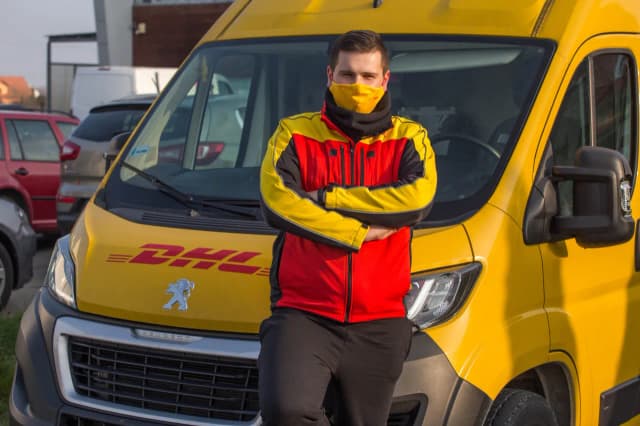 Ile naprawdę zarabia kierowca DHL? Sprawdź, czy to się opłaca! Ile naprawdę zarabia kierowca DHL? Sprawdź, czy to się opłaca!