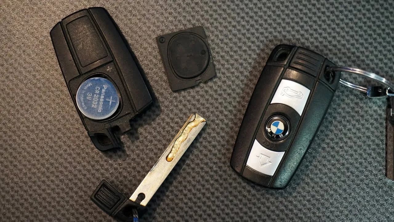 Jak naładować kluczyk bmw e60 - proste sposoby na uniknięcie problemów Jak naładować kluczyk bmw e60 - proste sposoby na uniknięcie problemów