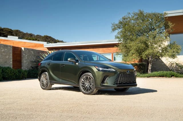 Lexus i Toyota - Fakty o relacji luksusowej marki z gigantem Lexus i Toyota - Fakty o relacji luksusowej marki z gigantem