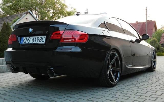 BMW E92 335d – osiągi, komfort i wady, które musisz znać BMW E92 335d – osiągi, komfort i wady, które musisz znać