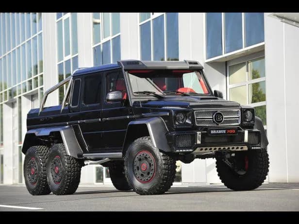 Mercedes G63 AMG 6x6 – luksus i nieosiągalne możliwości terenowe Mercedes G63 AMG 6x6 – luksus i nieosiągalne możliwości terenowe